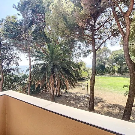 Sea House By World * ארנצאנו